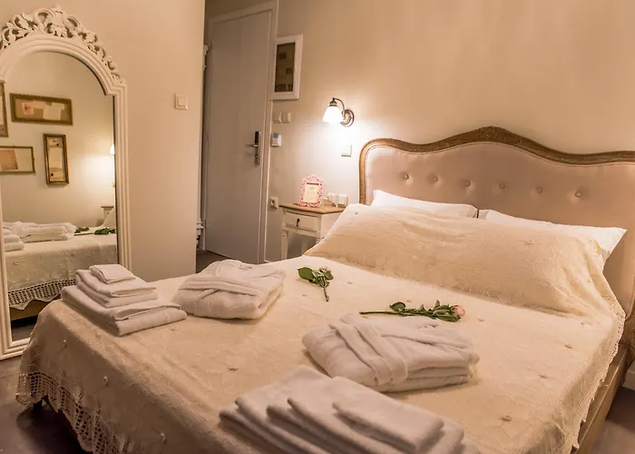 Kyria Boutique House