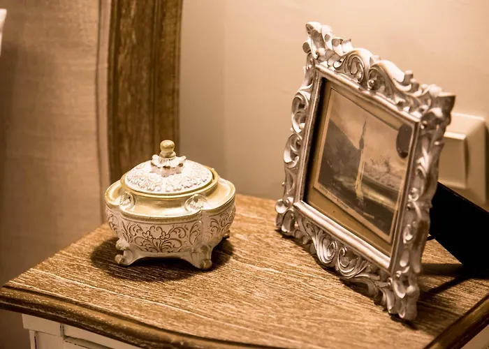 Kyria Boutique House