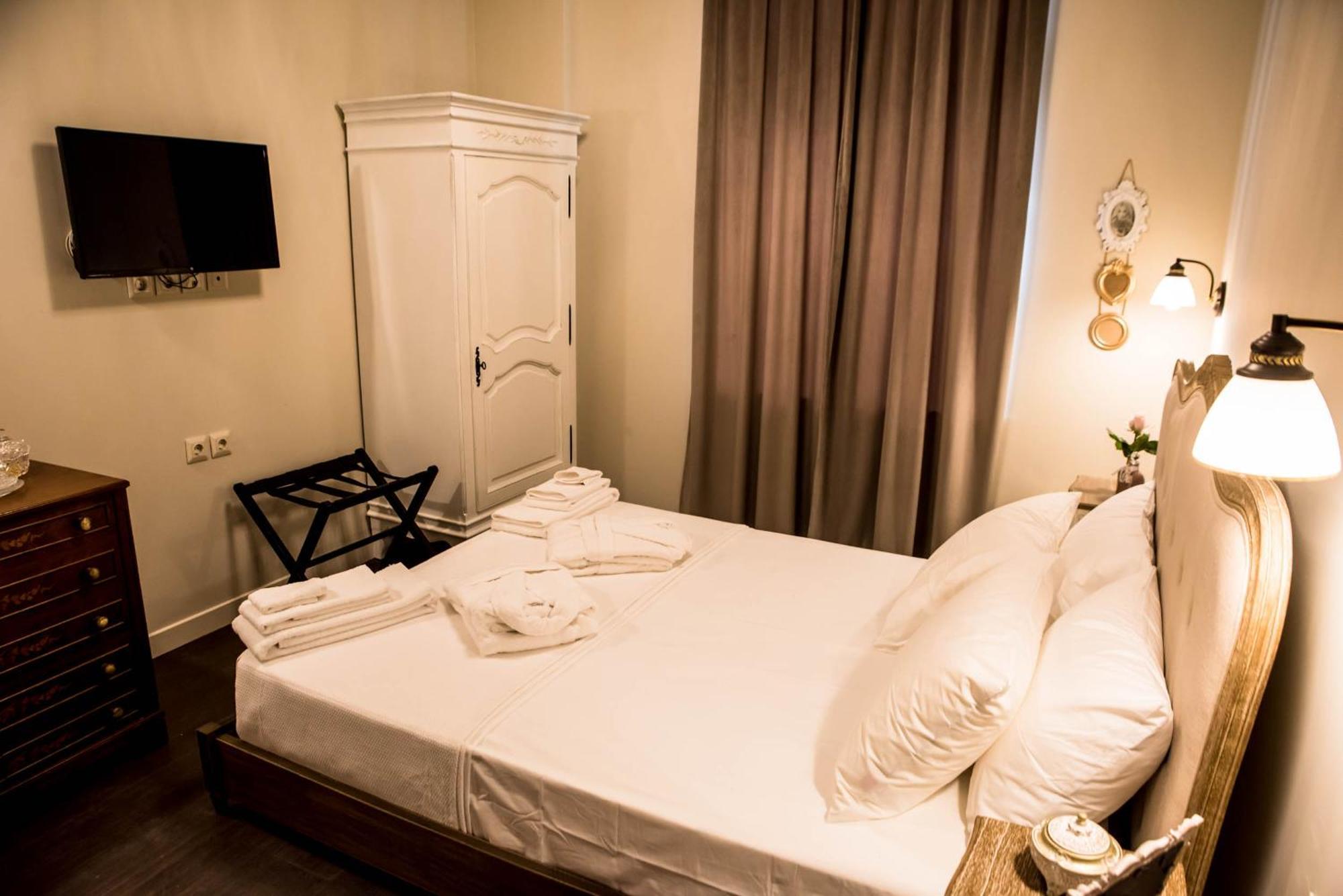 Aparthotel Kyria Boutique House 3*