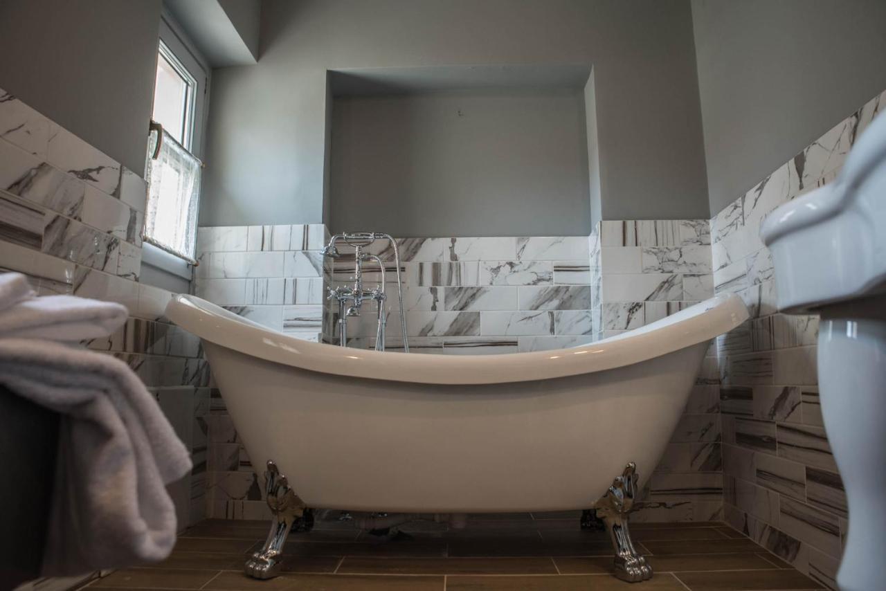 Kyria Boutique House Aparthotel 3*